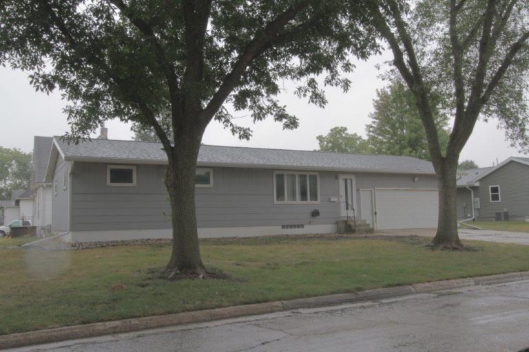 Real Estate in Iowa Sale Barn Realty & Auction Pocahontas, IA